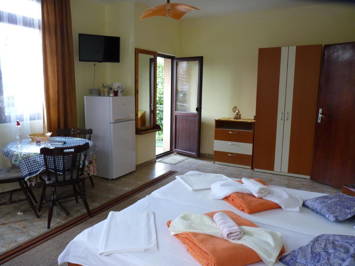 Guest House Zhelevi Созополь Екстер'єр фото